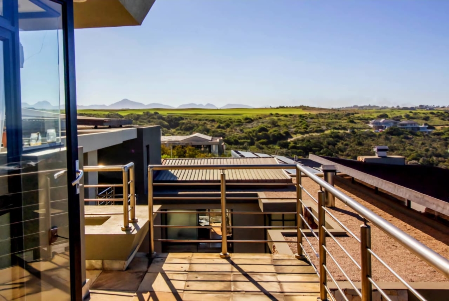 8 Bedroom Property for Sale in Oubaai Western Cape